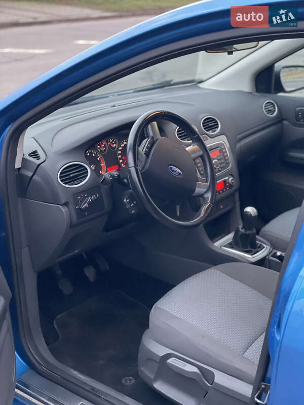 Хэтчбек Ford Focus 2007 в Владимире