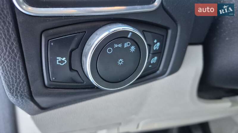 Хэтчбек Ford Focus 2014 в Ровно