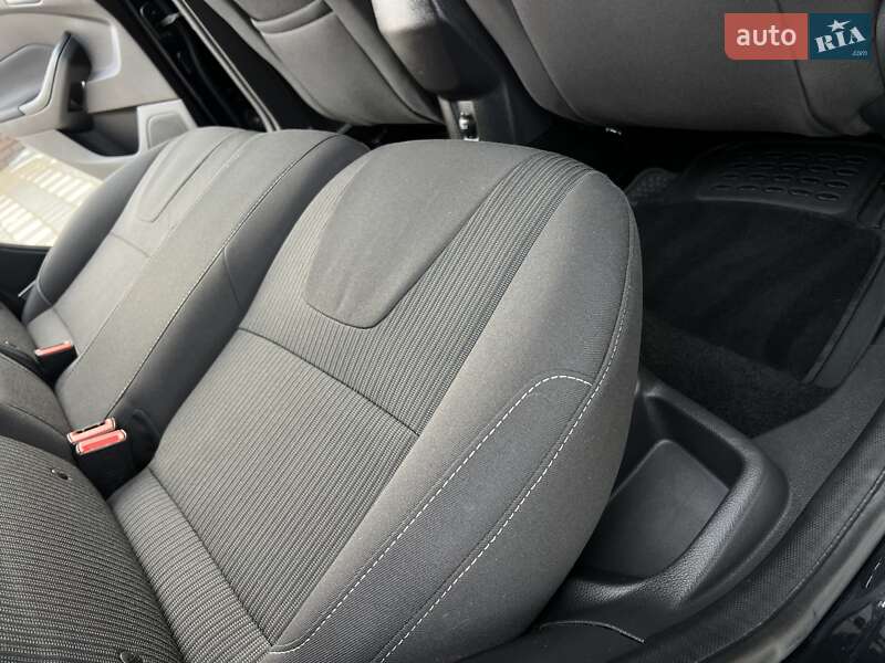 Универсал Ford Focus 2013 в Стрые фото 99 Универсал Ford Focus 2013 в Стрые