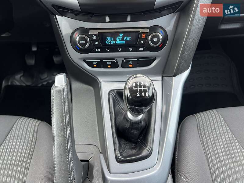 Универсал Ford Focus 2013 в Стрые фото 136 Универсал Ford Focus 2013 в Стрые