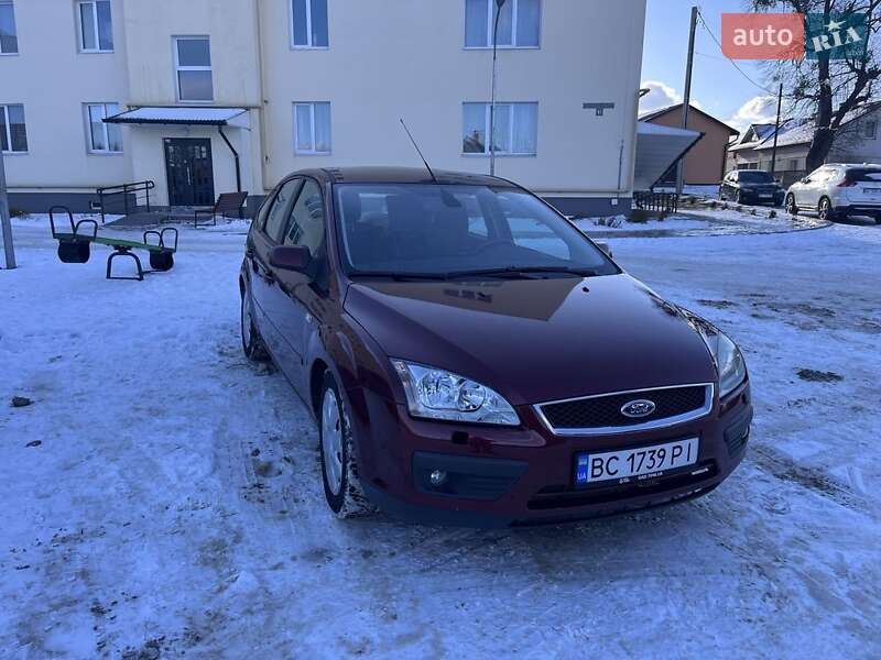 Хетчбек Ford Focus 2005 в Золочеві