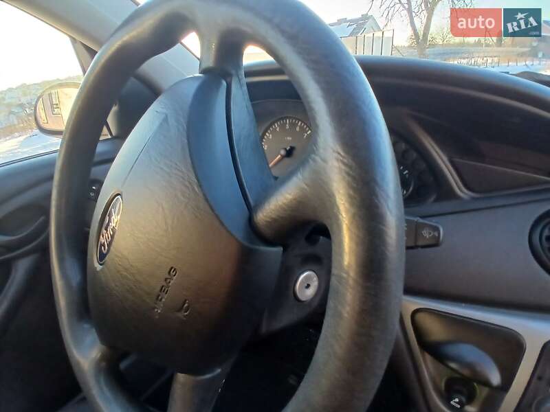 Универсал Ford Focus 2004 в Тернополе фото 63 Универсал Ford Focus 2004 в Тернополе