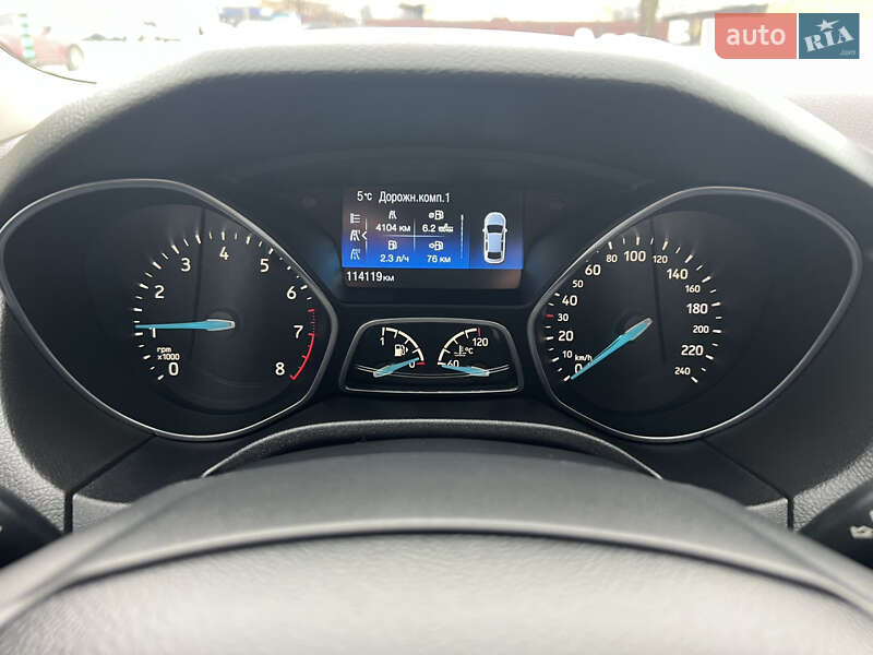 Хэтчбек Ford Focus 2015 в Киеве
