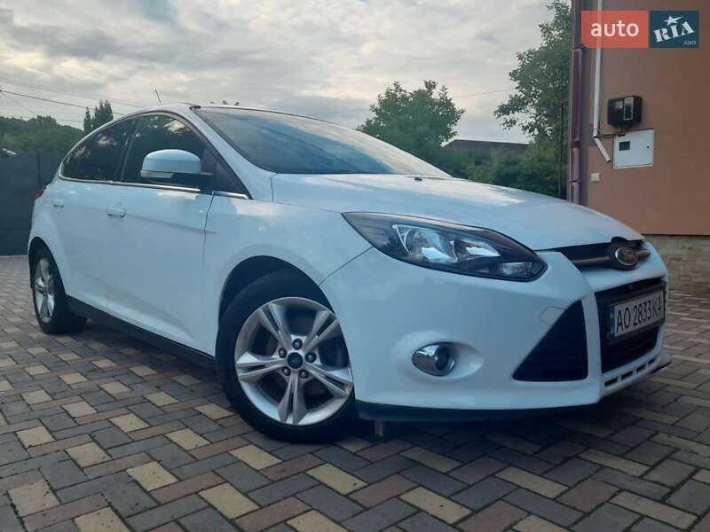 Хетчбек Ford Focus 2013 в Виноградові