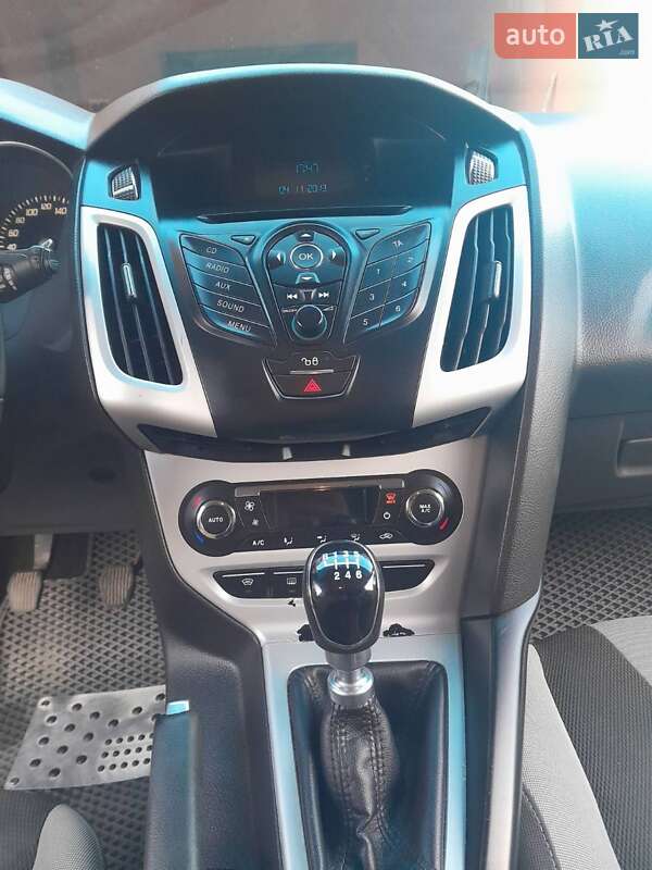 Хетчбек Ford Focus 2013 в Виноградові