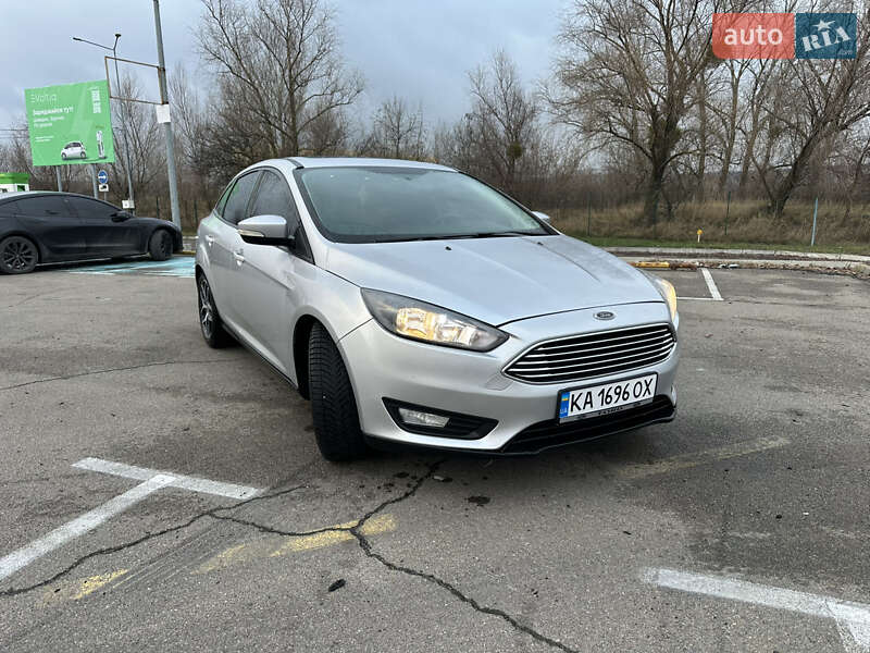Седан Ford Focus 2018 в Киеве