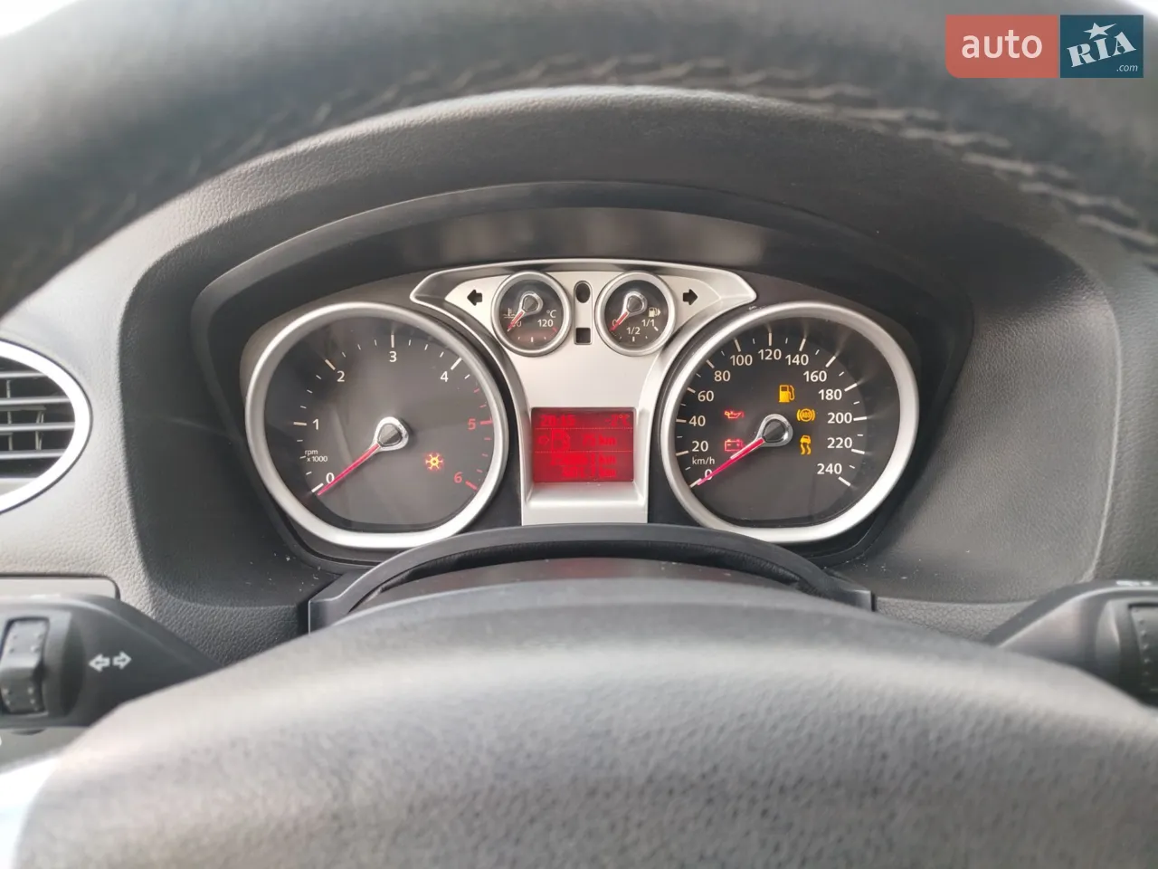 2011 Ford Focus - мініатюра 10