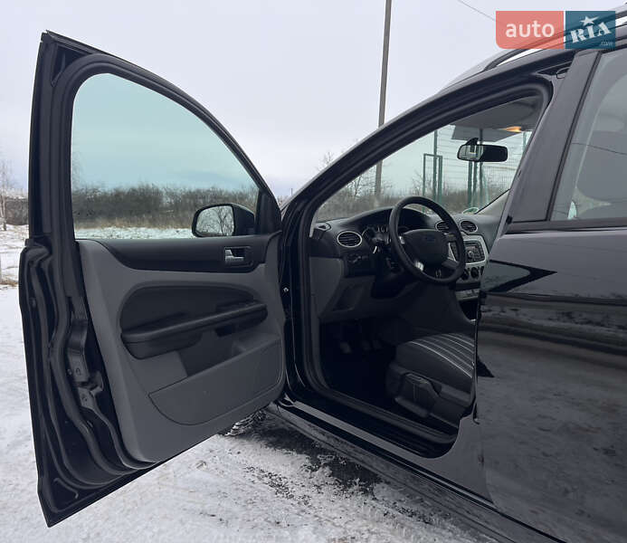 Универсал Ford Focus 2010 в Звягеле