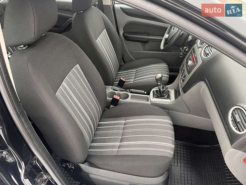 Универсал Ford Focus 2010 в Звягеле
