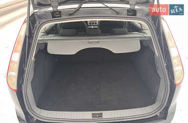 Універсал Ford Focus 2010 в Звягелі