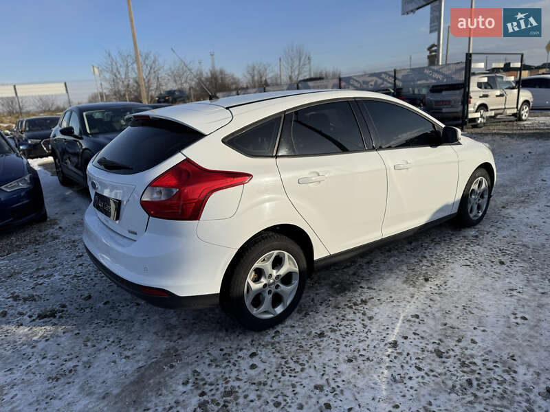 Хетчбек Ford Focus 2013 в Івано-Франківську