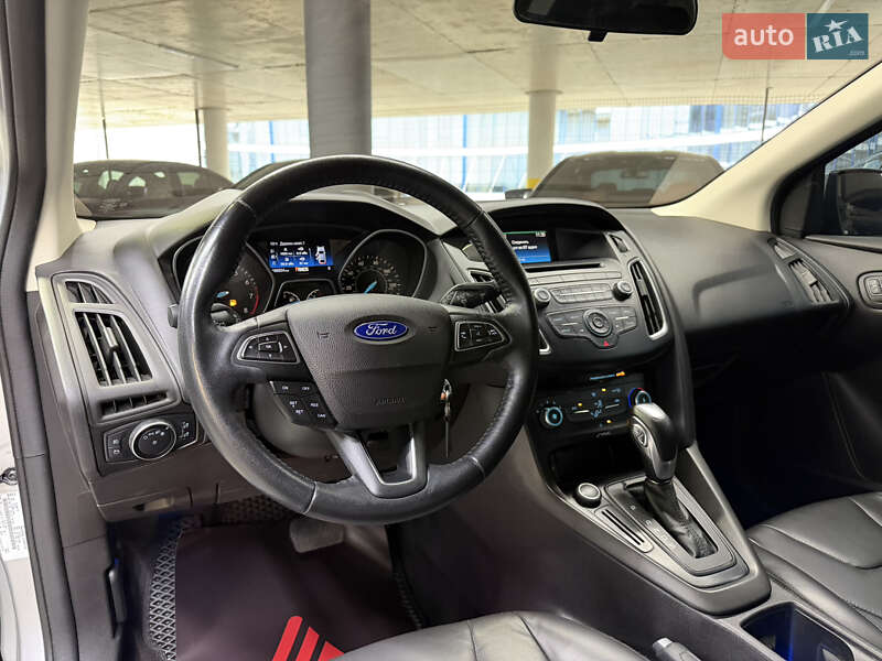 Хэтчбек Ford Focus 2015 в Одессе