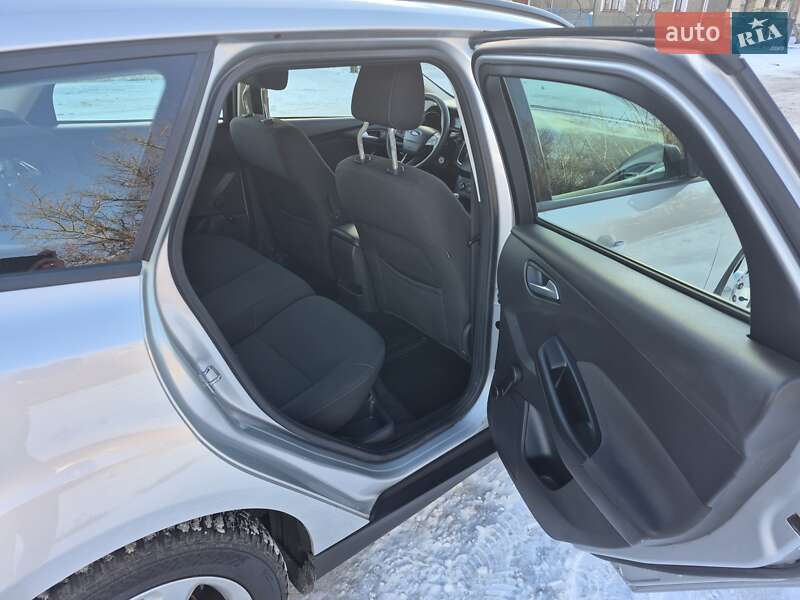 Универсал Ford Focus 2014 в Бродах фото 44 Универсал Ford Focus 2014 в Бродах