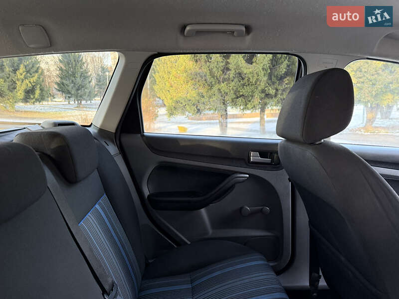 Универсал Ford Focus 2008 в Ровно