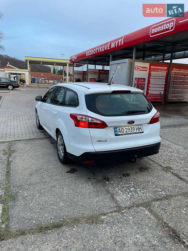 Універсал Ford Focus 2014 в Тячеві