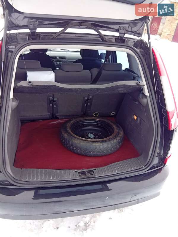 Мінівен Ford Focus 2005 в Теребовлі