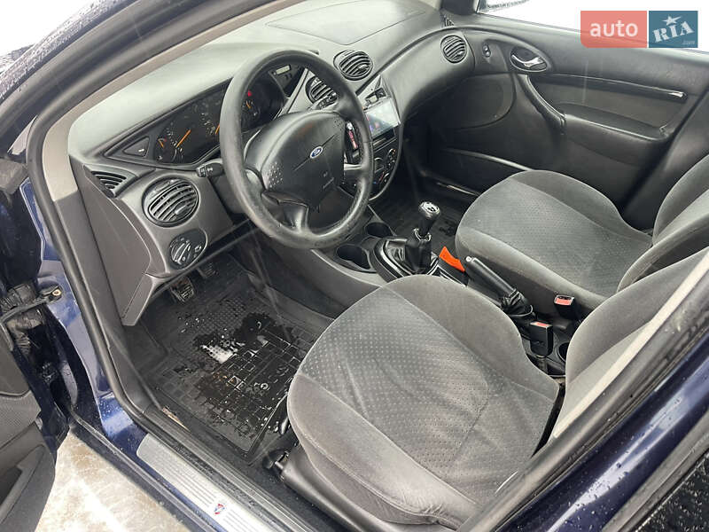 Седан Ford Focus 2002 в Прилуках
