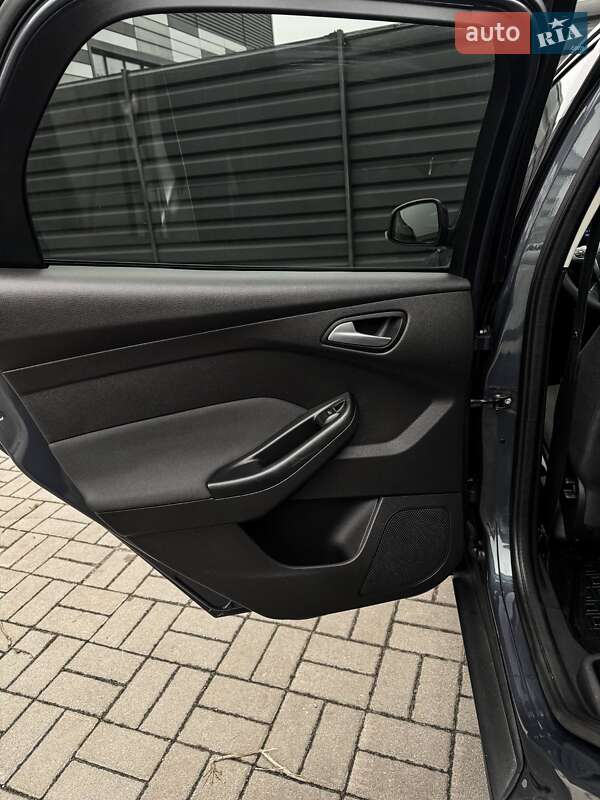 Універсал Ford Focus 2013 в Черкасах