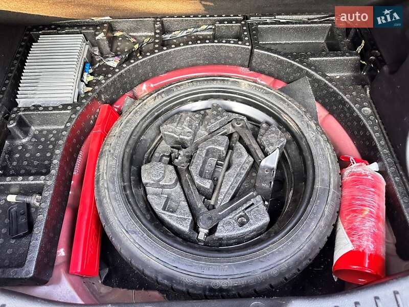 Хэтчбек Ford Focus 2016 в Запорожье