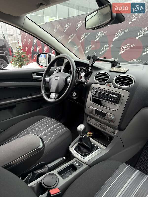 Хэтчбек Ford Focus 2009 в Сумах