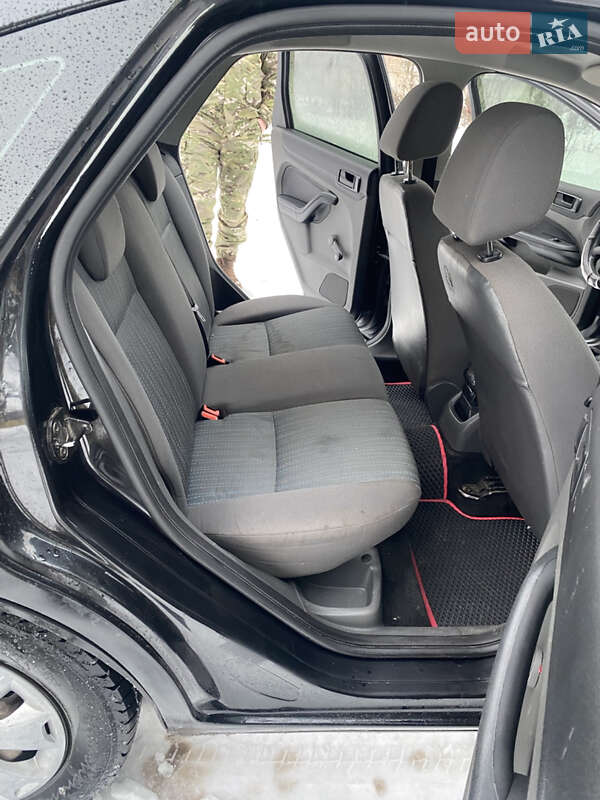 Хэтчбек Ford Focus 2007 в Переяславе фото 12 Хэтчбек Ford Focus 2007 в Переяславе