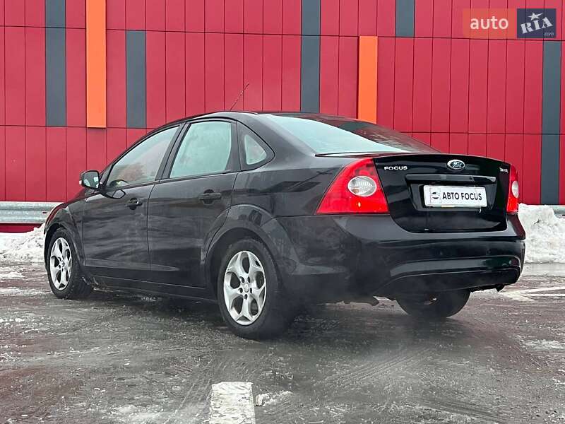Седан Ford Focus 2010 в Киеве фото 5 Седан Ford Focus 2010 в Киеве