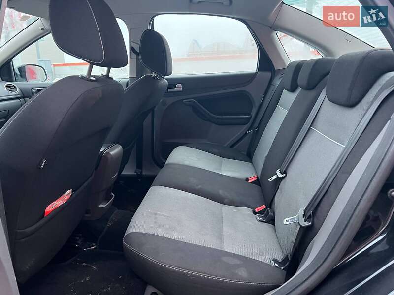 Седан Ford Focus 2010 в Киеве фото 12 Седан Ford Focus 2010 в Киеве