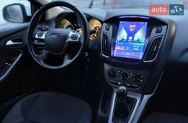 Хэтчбек Ford Focus 2013 в Киеве
