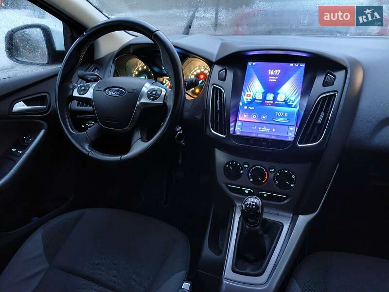 Хэтчбек Ford Focus 2013 в Киеве