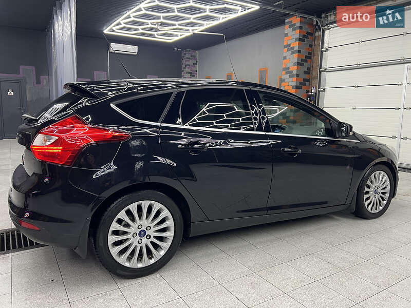 Хэтчбек Ford Focus 2012 в Житомире