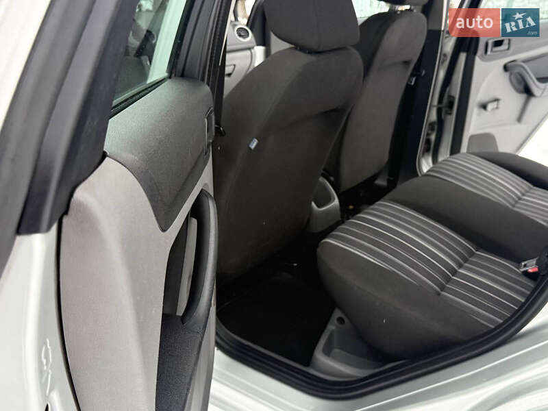 Универсал Ford Focus 2008 в Дрогобыче фото 45 Универсал Ford Focus 2008 в Дрогобыче