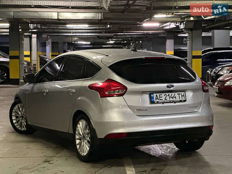 Хэтчбек Ford Focus 2016 в Днепре