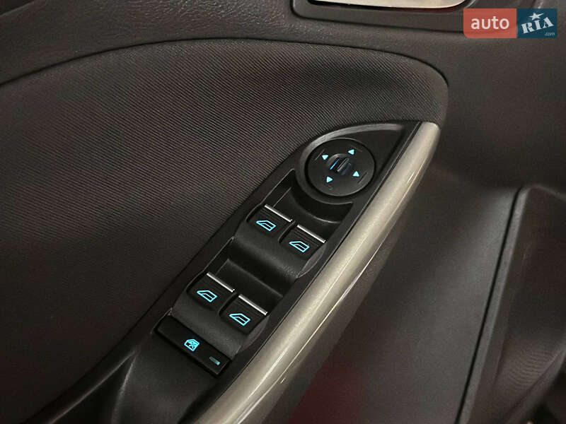 Хэтчбек Ford Focus 2016 в Днепре