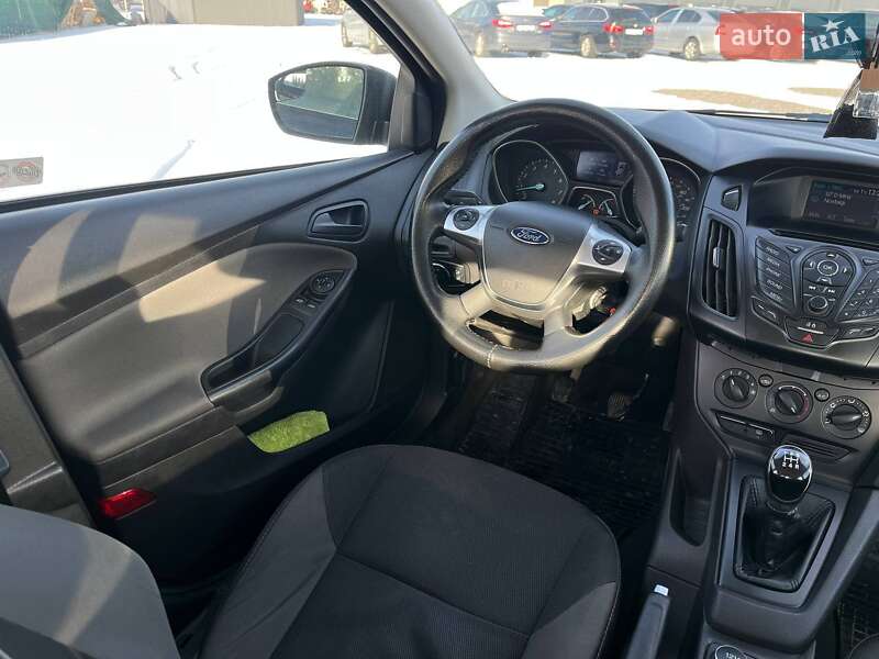 Седан Ford Focus 2013 в Львове фото 12 Седан Ford Focus 2013 в Львове
