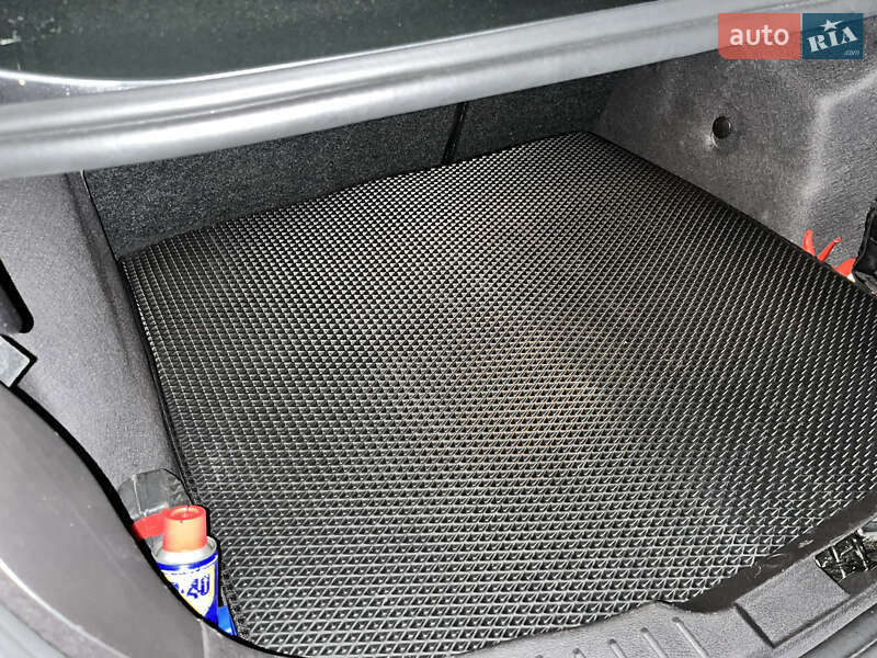 Седан Ford Focus 2015 в Першотравенске