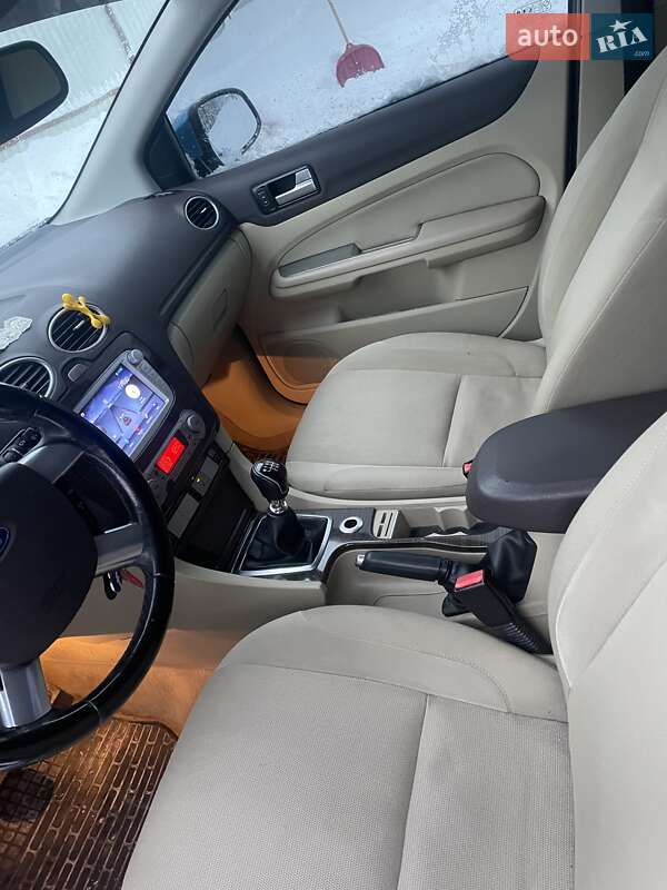 Универсал Ford Focus 2008 в Воловце