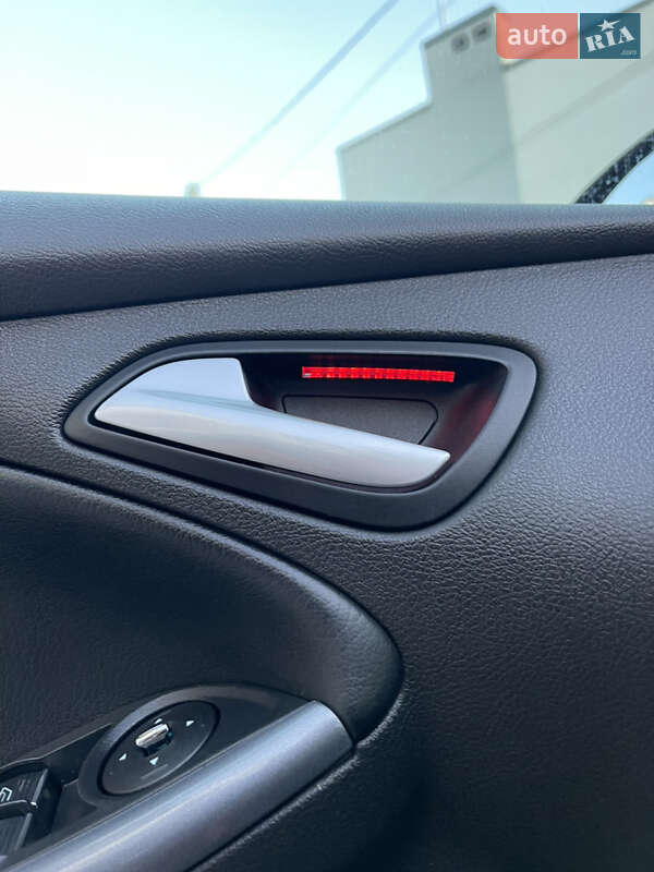 Универсал Ford Focus 2013 в Львове фото 22 Универсал Ford Focus 2013 в Львове