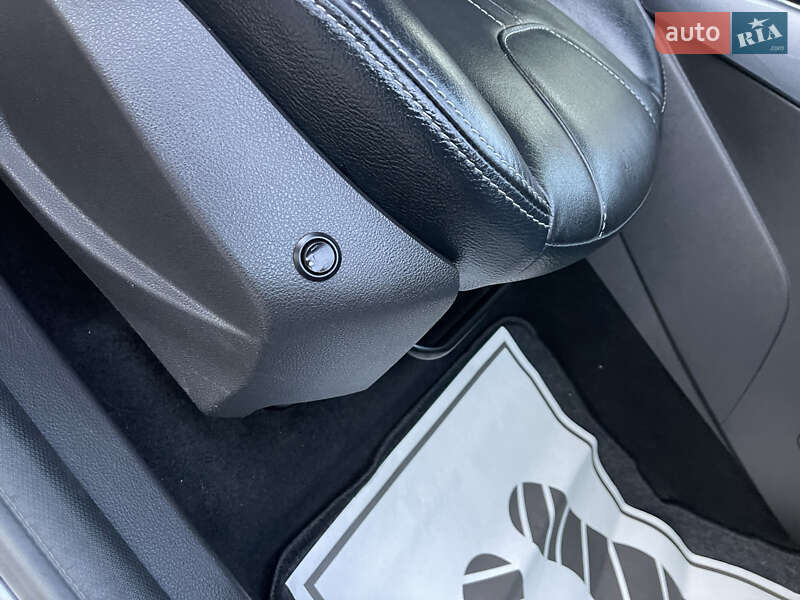 Универсал Ford Focus 2013 в Львове фото 39 Универсал Ford Focus 2013 в Львове