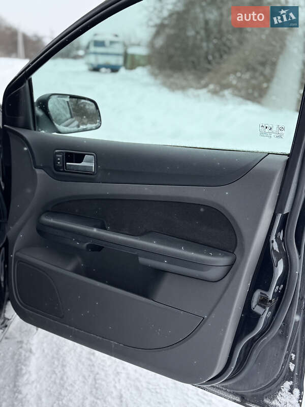 Седан Ford Focus 2005 в Ровно