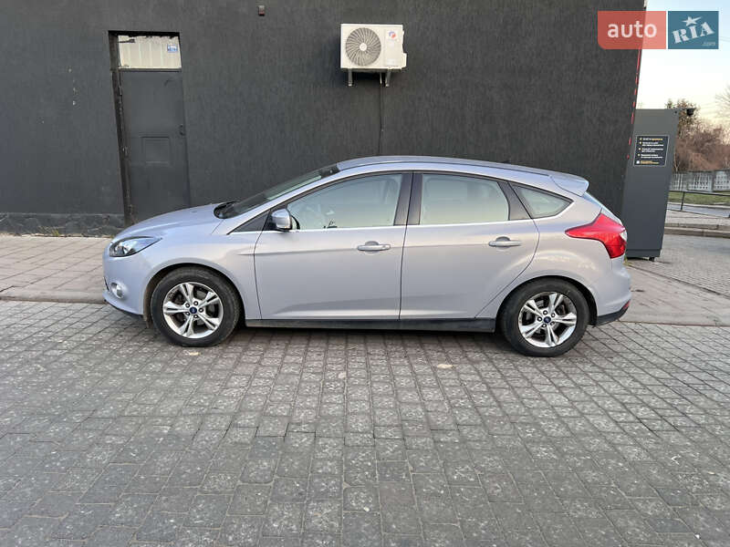 Хэтчбек Ford Focus 2013 в Львове