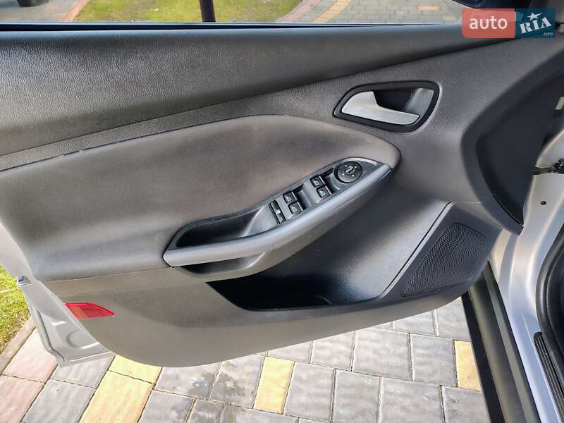 Универсал Ford Focus 2013 в Бориславе фото 30 Универсал Ford Focus 2013 в Бориславе