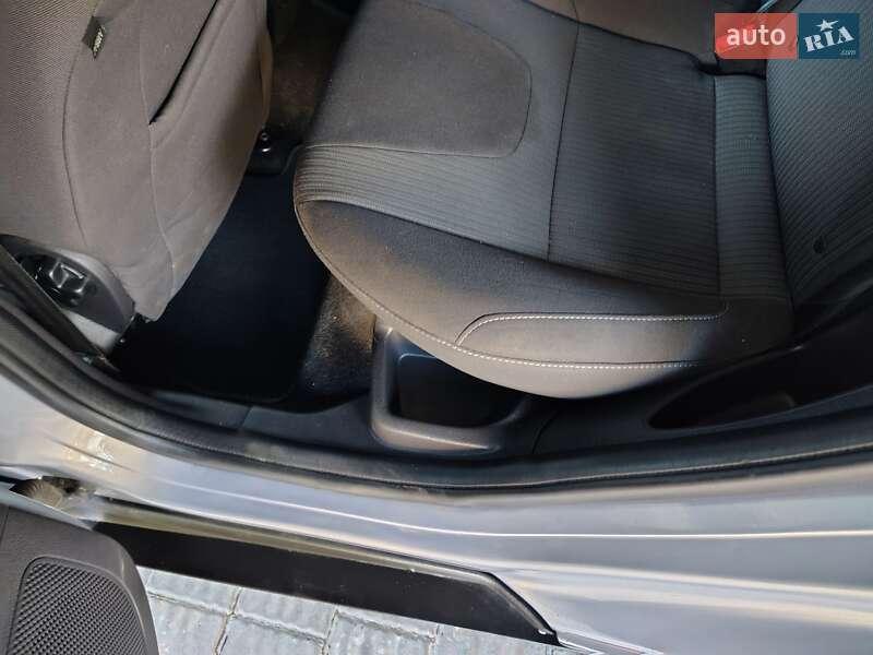 Универсал Ford Focus 2013 в Бориславе фото 47 Универсал Ford Focus 2013 в Бориславе