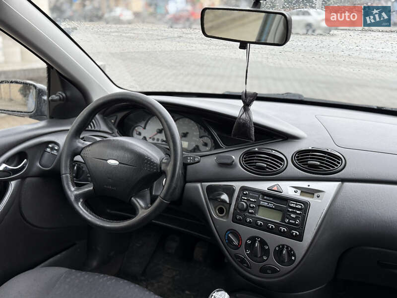 Хетчбек Ford Focus 1999 в Запоріжжі