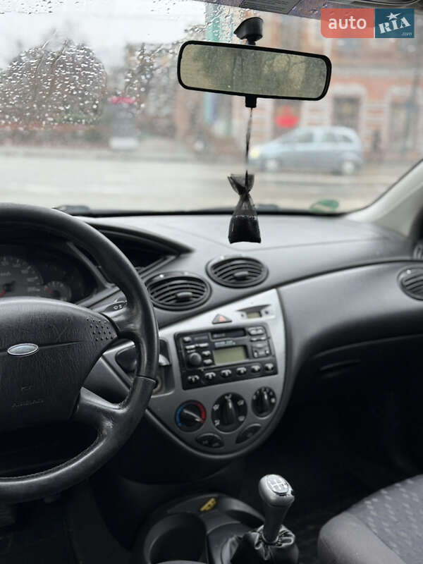 Хетчбек Ford Focus 1999 в Запоріжжі