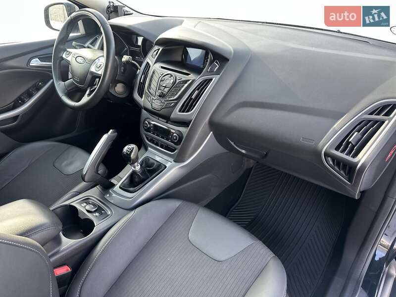 Універсал Ford Focus 2011 в Гнівані