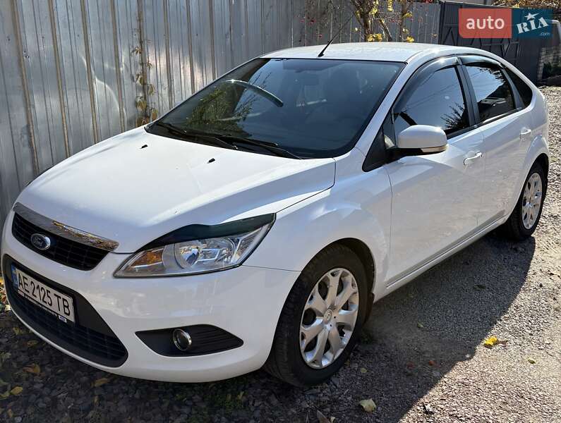 Хетчбек Ford Focus 2011 в Вільногірську