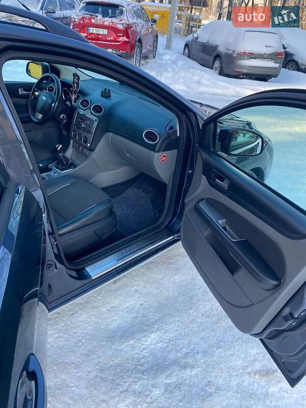 Універсал Ford Focus 2010 в Чернігові фото 24 Універсал Ford Focus 2010 в Чернігові