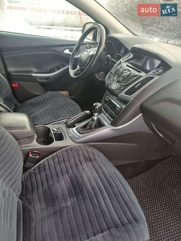 Универсал Ford Focus 2013 в Черновцах фото 3 Универсал Ford Focus 2013 в Черновцах