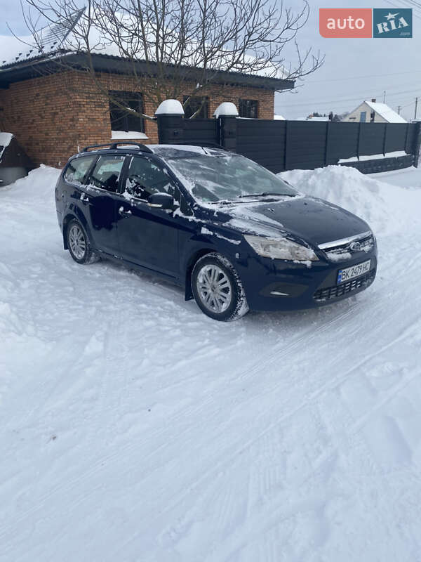 Универсал Ford Focus 2008 в Сарнах