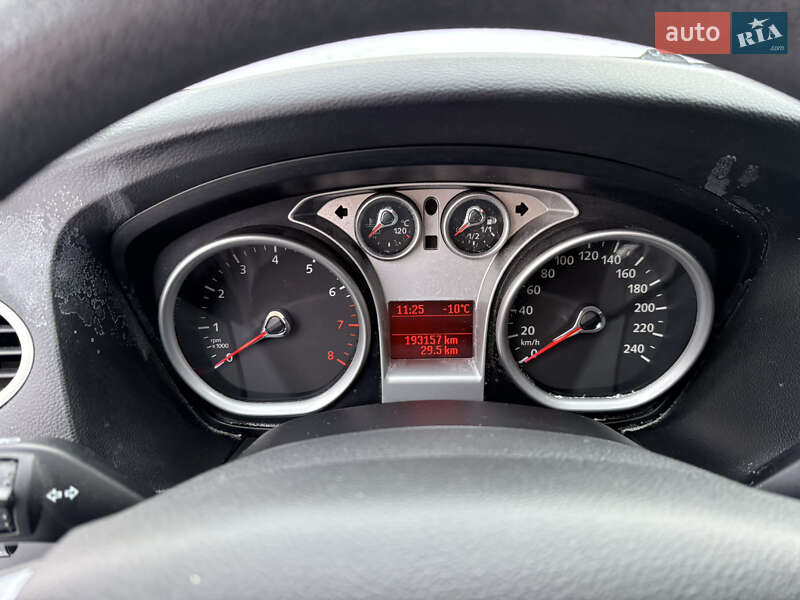 Универсал Ford Focus 2008 в Нововолынске